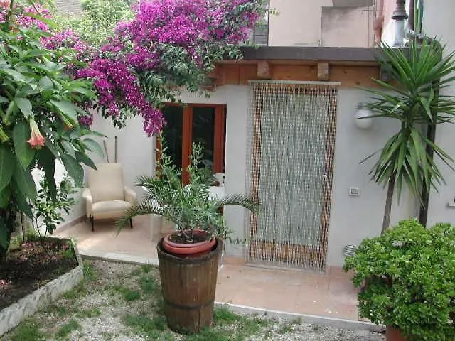 Couette-café Casa Felicia B&B *